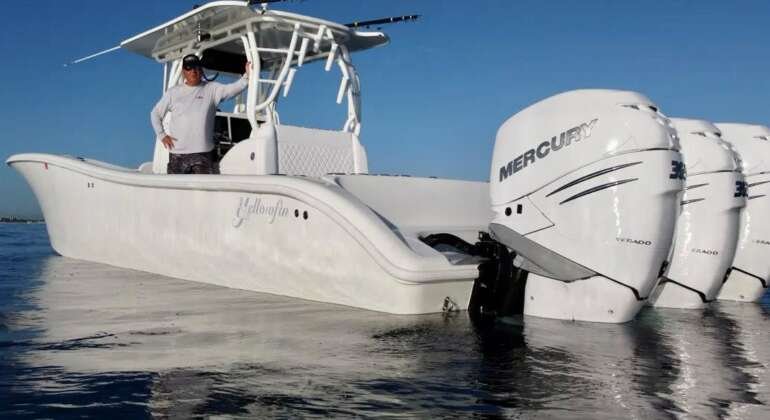 A – 36 Yellowfin offshore